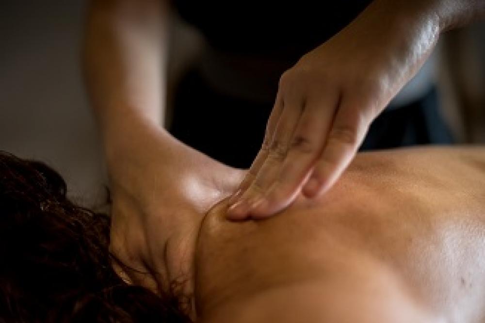Massage exclusif "Puissance des Sources" (75 min)